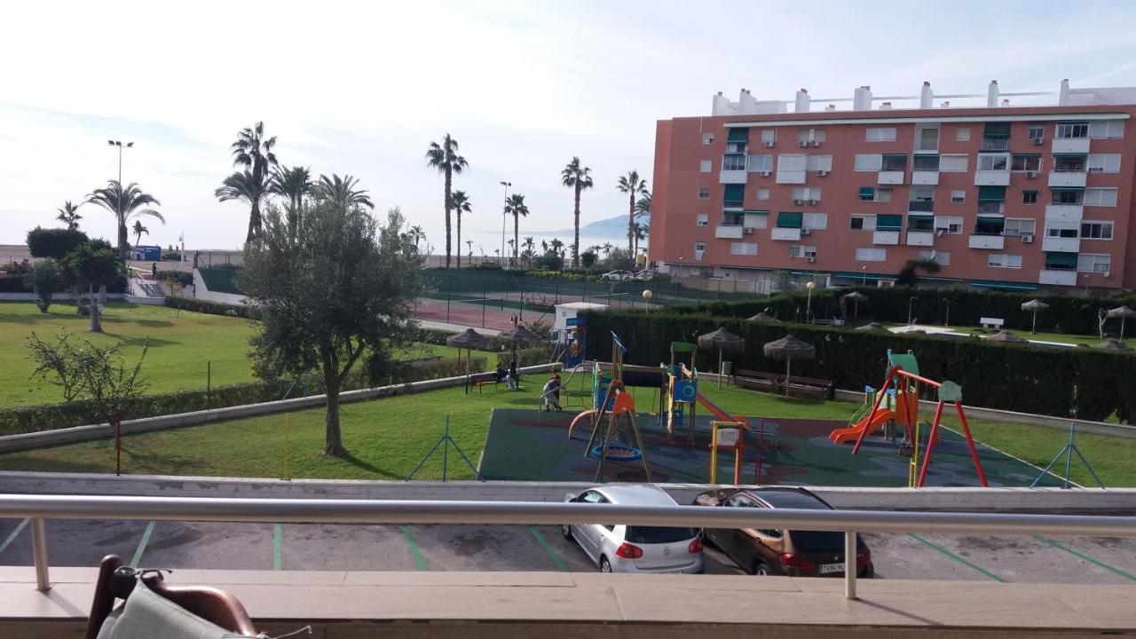 Apartamento Primera línea de playa. Magnífica urbanizacion La Cala Del Moral Exterior foto