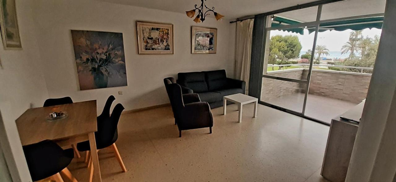 Apartamento Primera línea de playa. Magnífica urbanizacion La Cala Del Moral Exterior foto