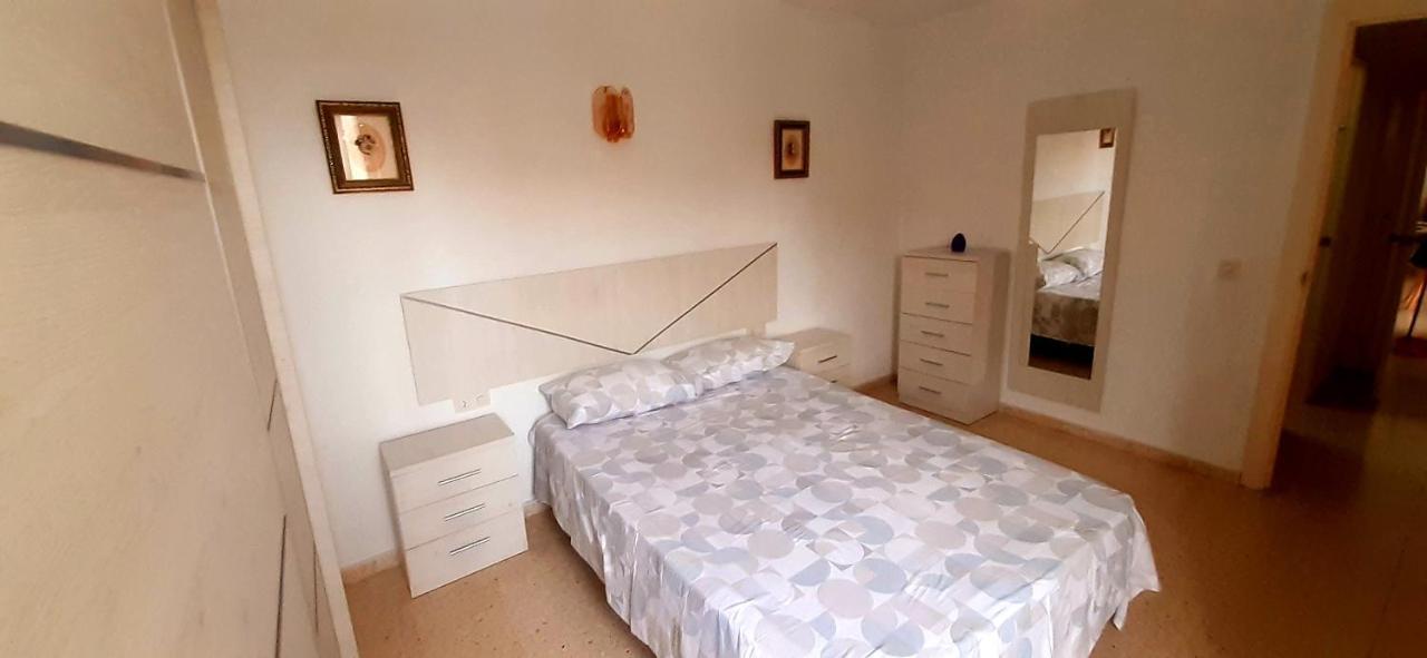 Apartamento Primera línea de playa. Magnífica urbanizacion La Cala Del Moral Exterior foto