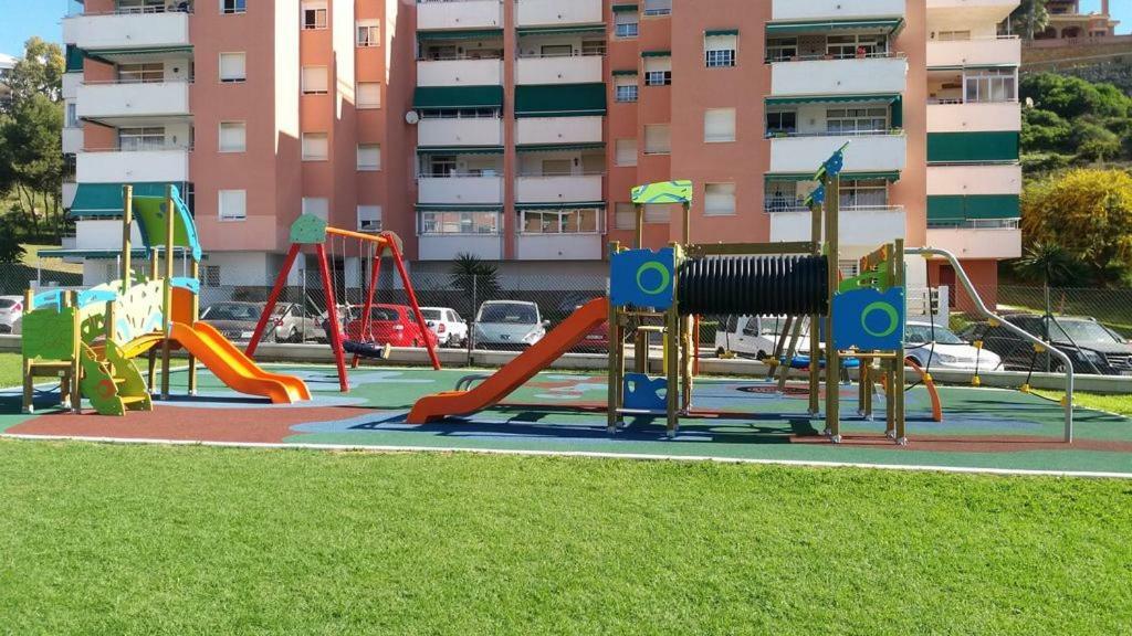 Apartamento Primera línea de playa. Magnífica urbanizacion La Cala Del Moral Exterior foto